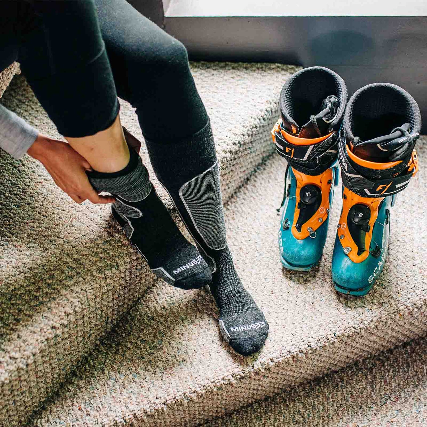 Lightweight - Over The Calf Wool Snowboard Socks Mountain Heritage Elite