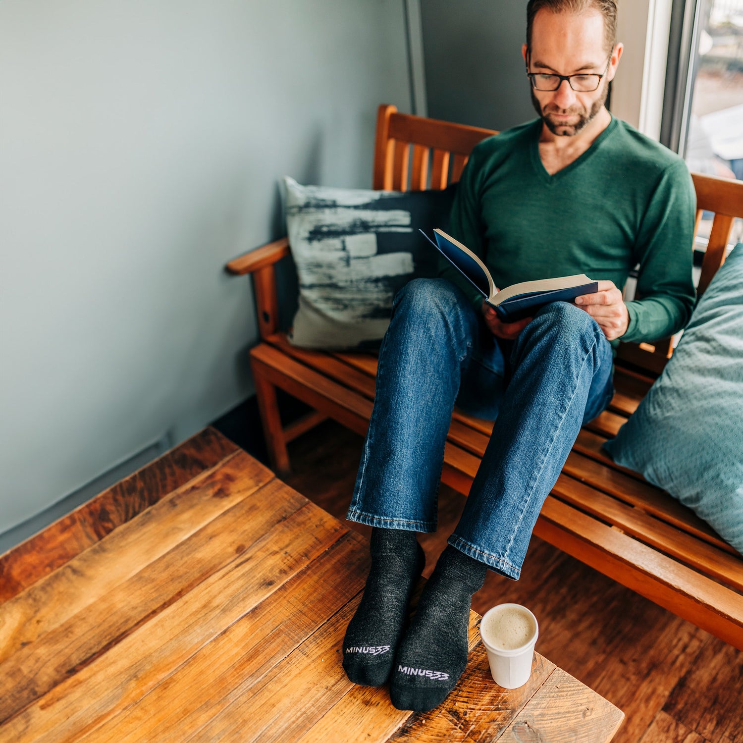 Midweight - Men's Long Sleeve V-Neck 100% Merino Wool