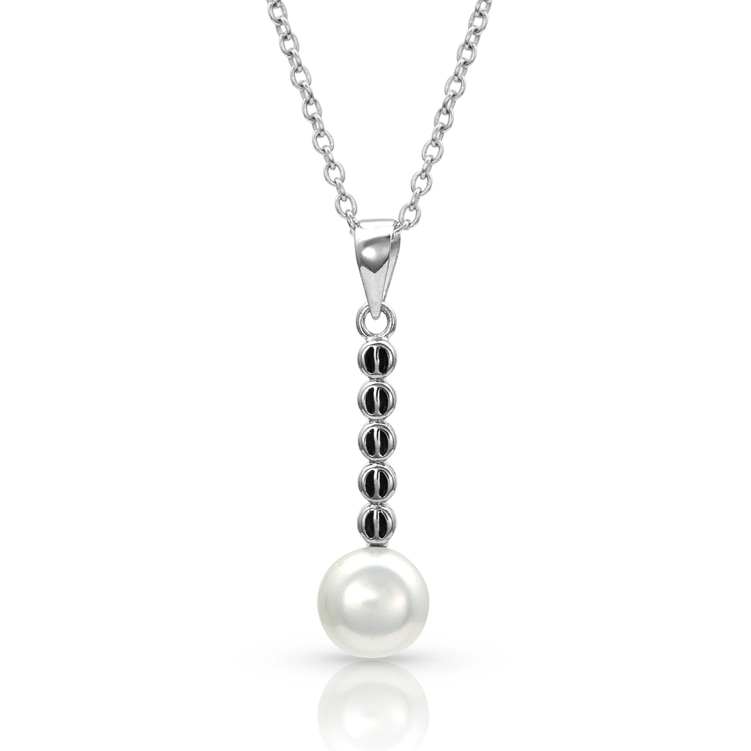 Crossing Paths Pearl Necklace