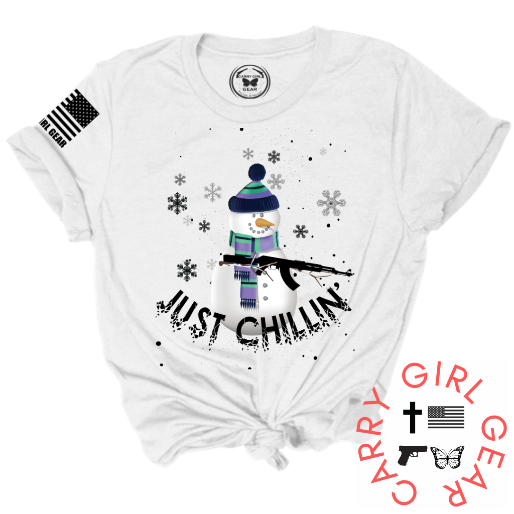 JUST CHILLIN' TEE